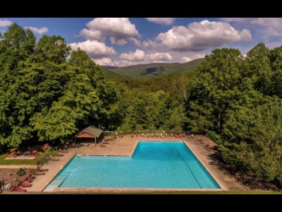 Walnut Mountain community swimming pool